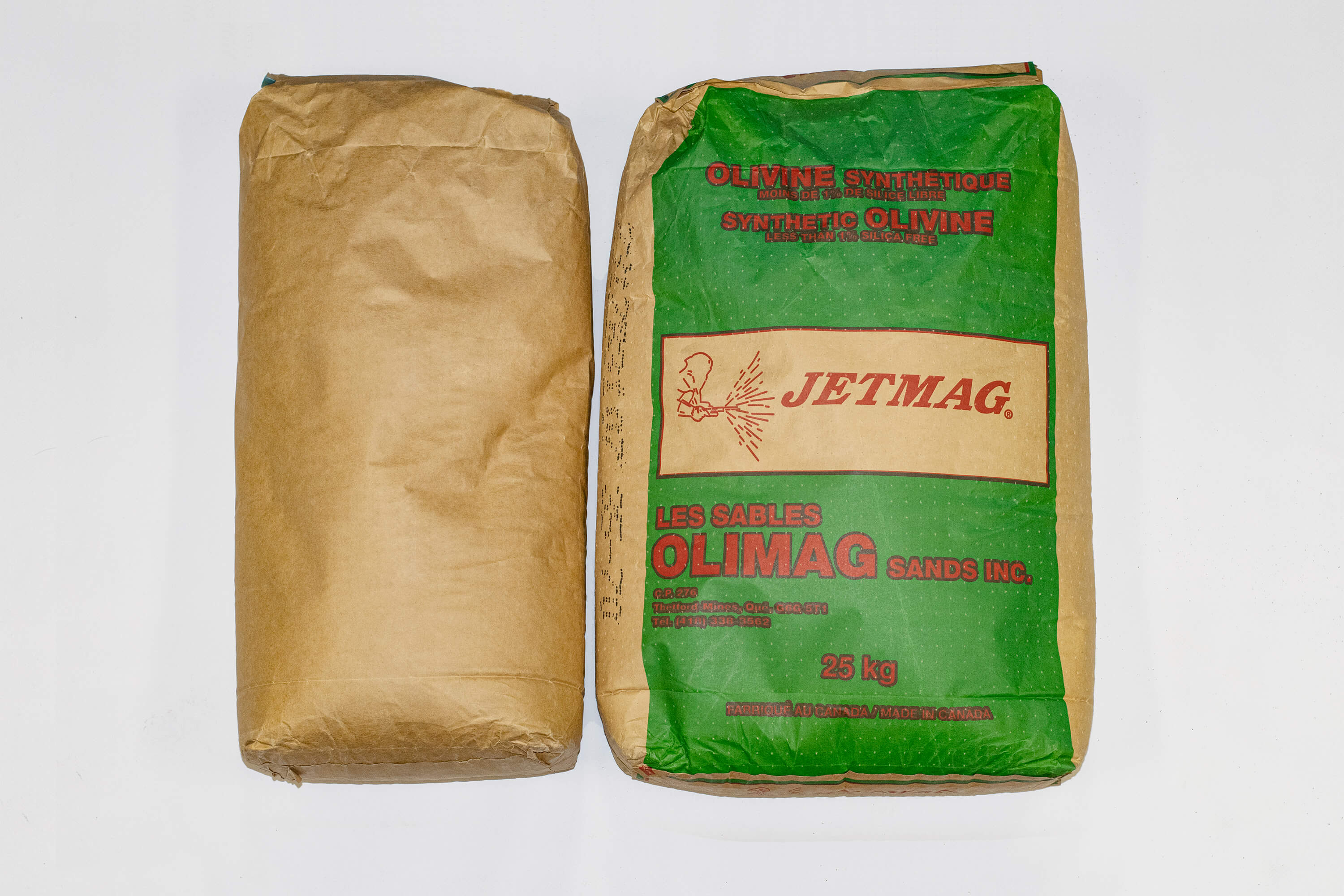 Jetmag synthetic olivine 32B4 grit 55LB bag. 